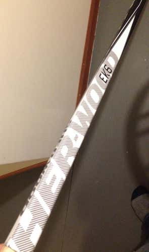 Sher-Wood Rekker EK6 Right 85 Flex PP26 Clear