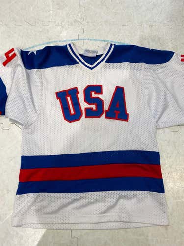 USED TEAM USA JERSEY YOUTH  XL