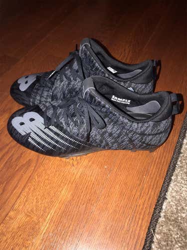 Sample Pair Unreleased Burn NXL B2