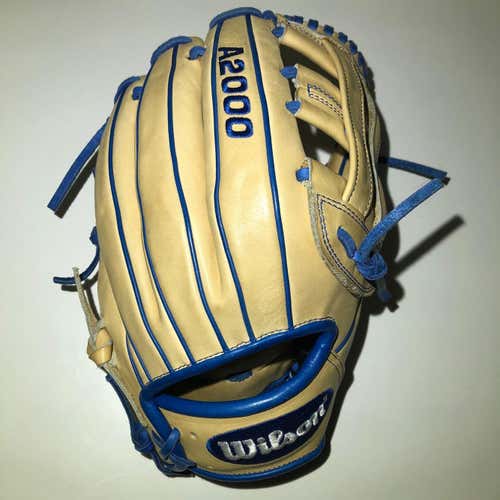 A2000 Dw5 12" Baseball Glove