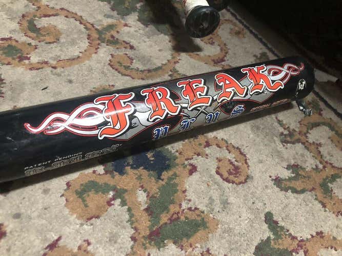 MIKEN FREAK PLUS 34 28 SLOW PITCH SOFTBALL BAT