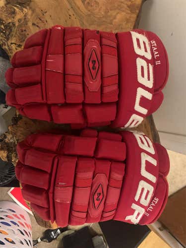 Red Senior Bauer Nexus 1000 15" Pro Stock Gloves