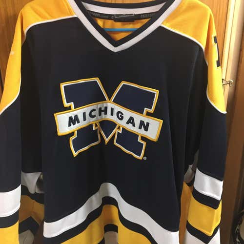 Blue Men's Extra Large Columbia Jersey