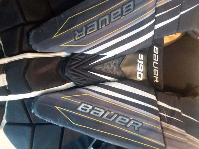 Intermediate Large Bauer Supreme S190  Chest and Arm Protector Goalie Chest Protector