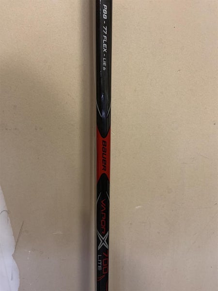 Senior Left Handed Vapor X700 Hockey Stick