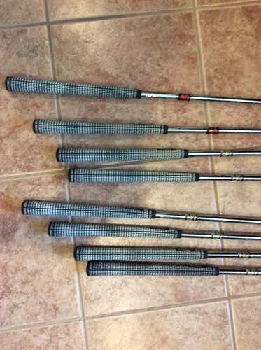 Men's Mizuno Right Handed MP-32 Iron Set Stiff Flex Steel Shaft