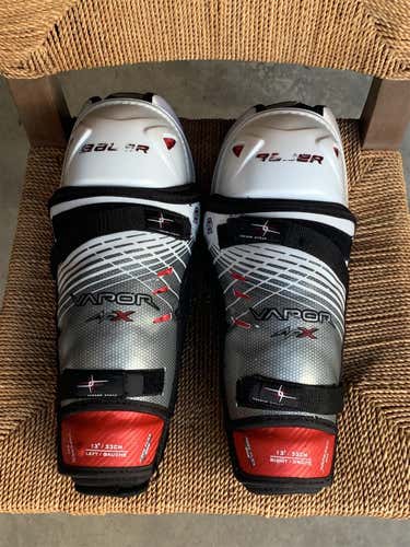 Junior Bauer Vapor APX  Shin Pads