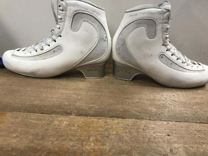 EDEA Figure Skates