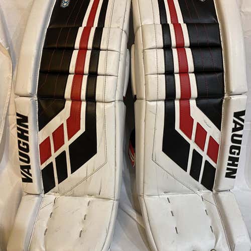 White Senior 32" +2 Vaughn Velocity VE8  Goalie Leg Pads