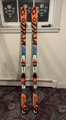 Volkl Racetiger GS Skis