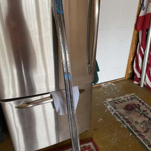 2 PackNew Righty Nexus 2N Pro Stick With Warranty Stickers