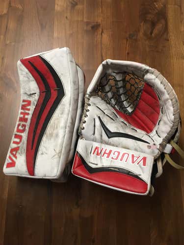 Red Senior Regular Velocity V7 NHL Pro Stock