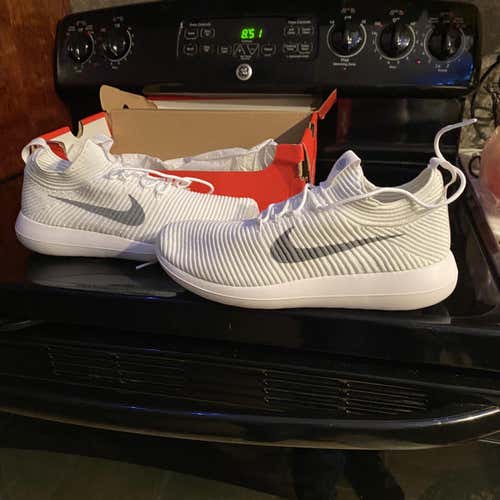 Nike roshe flyknit v2