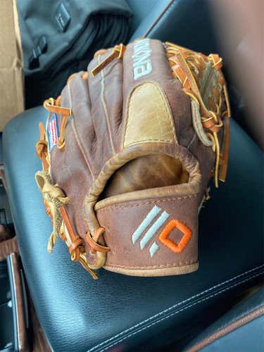 Brown  Right Handed 11.25" Baseball Glove