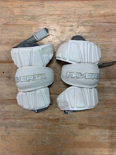 Medium Maverik Max Arm Pads
