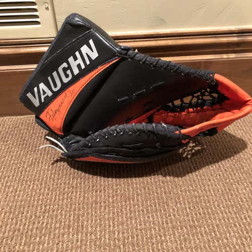Bryzgalov Pro Return Autographed Vaughn Glove