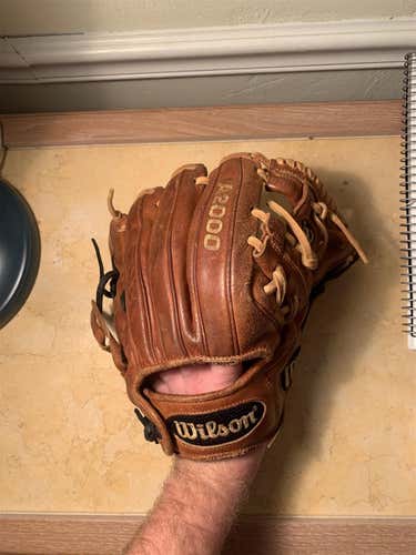 Wilson A2000 11.5" Baseball Glove