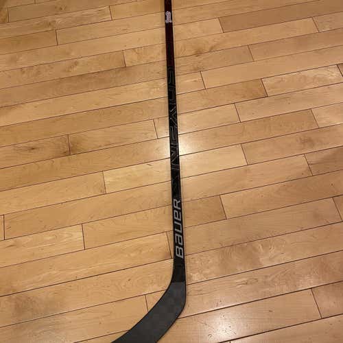 Senior Right Handed Nexus 2N Pro Pro Stock Hockey Stick