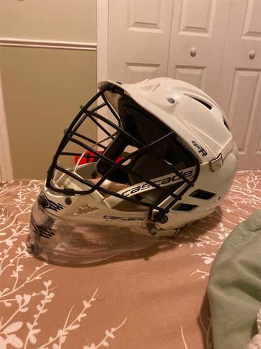 Adult Cascade CPV-R Goalie Helmet