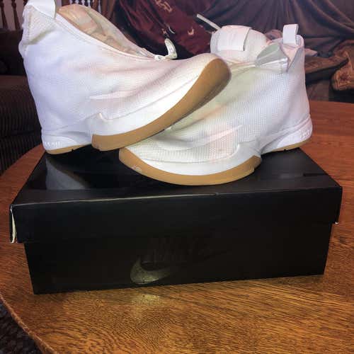 Nike Kobe Icon Size 8.5 RIP KBB