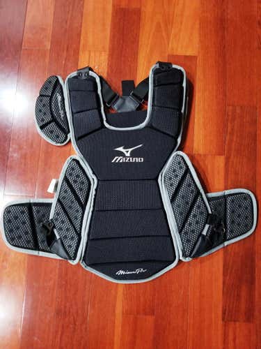 Brand New 17" Adult Mizuno Pro Catcher's Chest Protector MPCP115