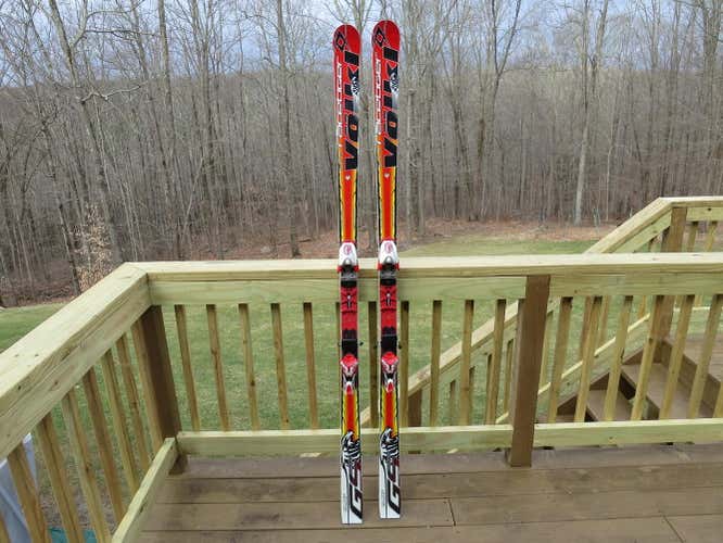 Volkl Racing Racetiger GS Skis With Bindings