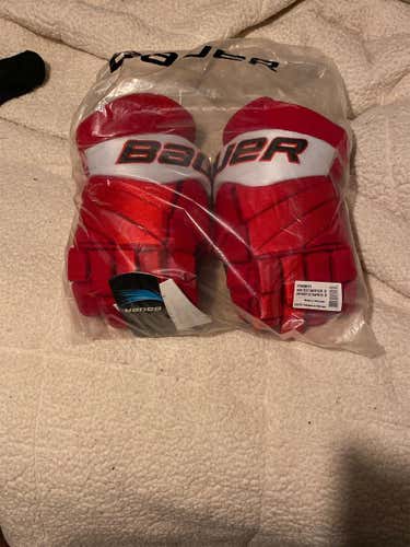Senior Bauer Vapor Pro Team 13" Gloves