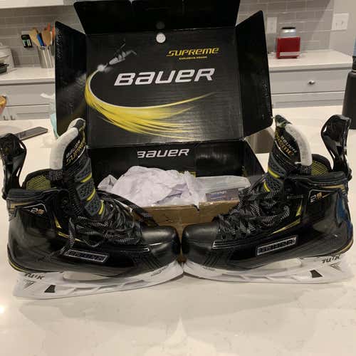 Senior Bauer 2s Pro D RegularSize 8.5 Hockey Skates No Blades
