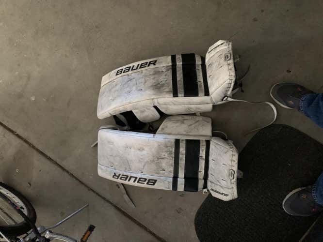 31" Bauer Goalie Leg Pads
