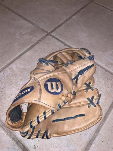 Brown High School/College Infield A2000 EL3 11.75" Baseball Glove