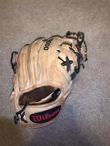 Wilson Right Handed A2000 1786 Baseball Glove 11.5"