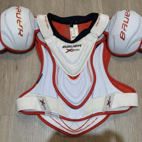 Senior Medium Bauer Vapor X900  Shoulder Pads