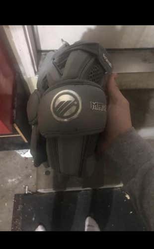 New Large Maverik Rome Arm Pads