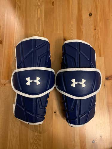 New Large Under Armour Command Pro Arm Guards