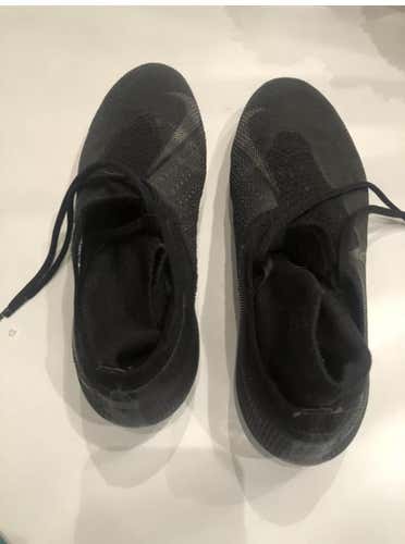 Black Men's 8.5 (Women's 9.5) Molded Cleats Nike Phantom Vision Elite Cleats