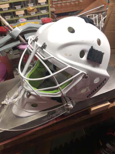 Senior Bauer Profile 941 Goalie Mask
