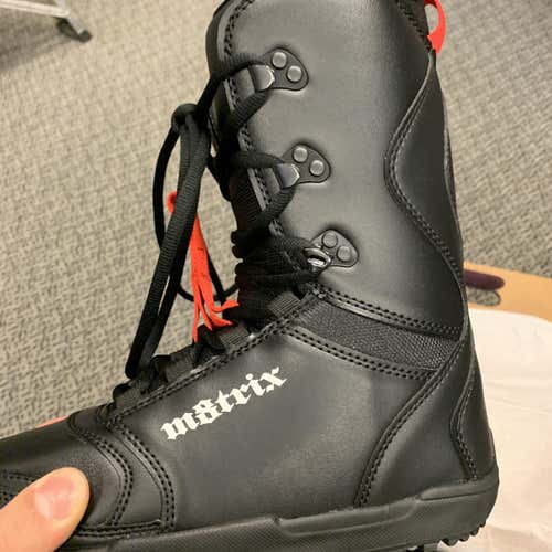 Kid's 4.0 (Women's 5.0)  M8trix Medium Flex Snowboard Boots