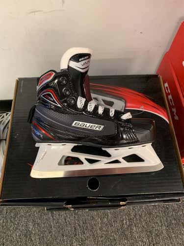 Junior Bauer Vapor X700 D&R (Regular) Size 4 Hockey Goalie Skates