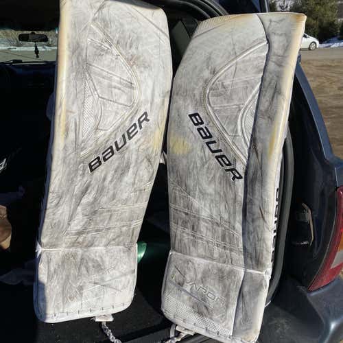 White Senior Large 35" Bauer Vapor X900 Goalie Leg Pads