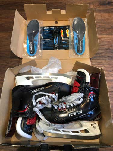 New Senior Bauer Vapor 1X 2.0 Hockey Skates Size 7.5EE