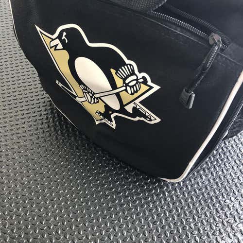 Black Pittsburgh Penguins Duffle Travel Gym Bag