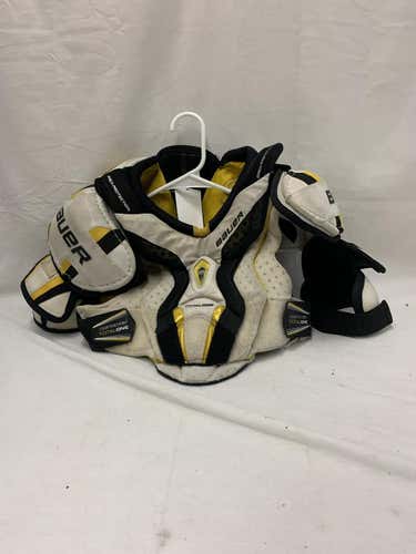 Used Bauer Total One Md Hockey Shoulder Pads
