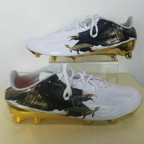 White Men's Molded Cleats Low Cut