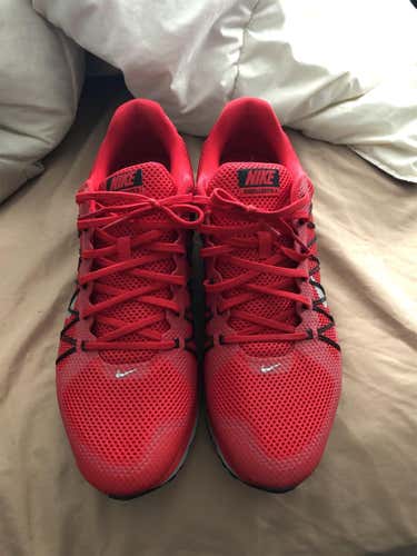 Red Men's 13 (Women's 14) Nike Shoes