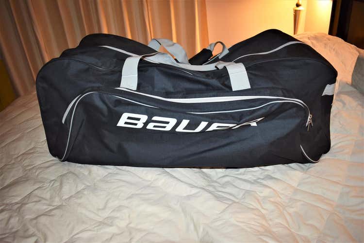 Bauer Hockey Gear Duffle Bag, Black - Great Condition