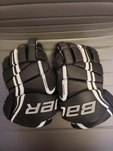 Black Senior Bauer Vapor X3.0 Gloves 14"