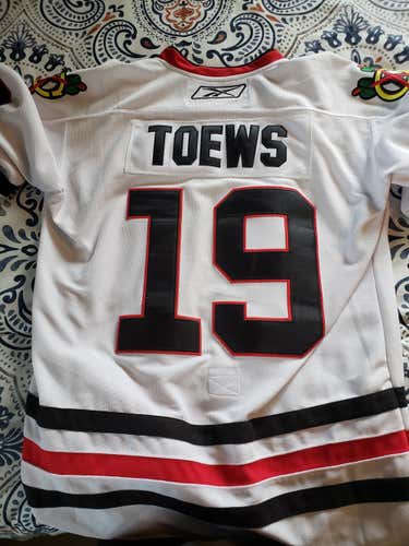 Jonathan Toews Chicago Blackhawks Reebok Jersey