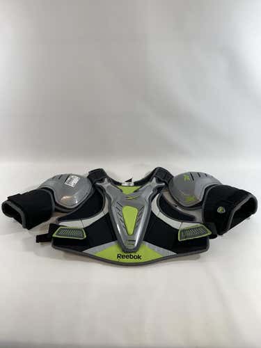 Used Reebok 3k Shoulder Pads Medium