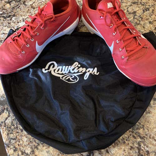 Red Men's Metal Cleats Low Cut