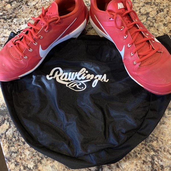 Red Men's Metal Cleats Low Cut